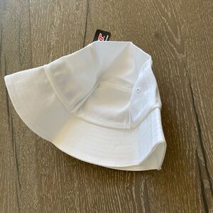 Flex fit bucket hat